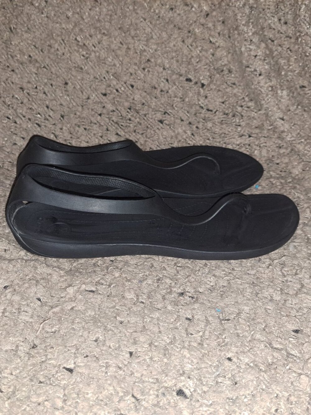 CROCS-Sexi Serena-Comfort T-Strap Thong Sandals-Black-SZ 10-Near Mint - Picture 4 of 7